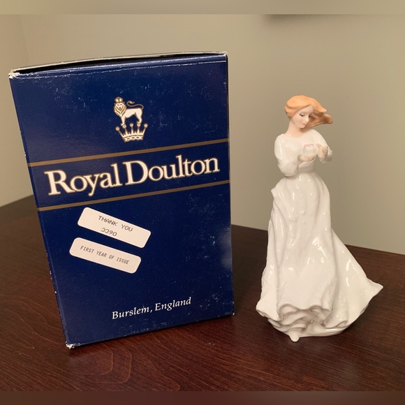 Royal Doulton “Thank You” lady figurine 1991 First Year of Issue - Bone China 6” - Picture 5 of 6